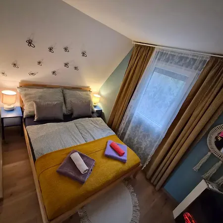 Richland Apartment *