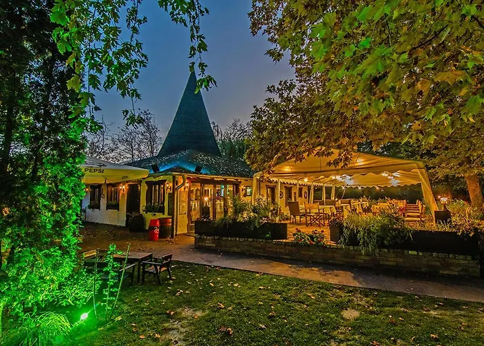 Richland Апартаменты *